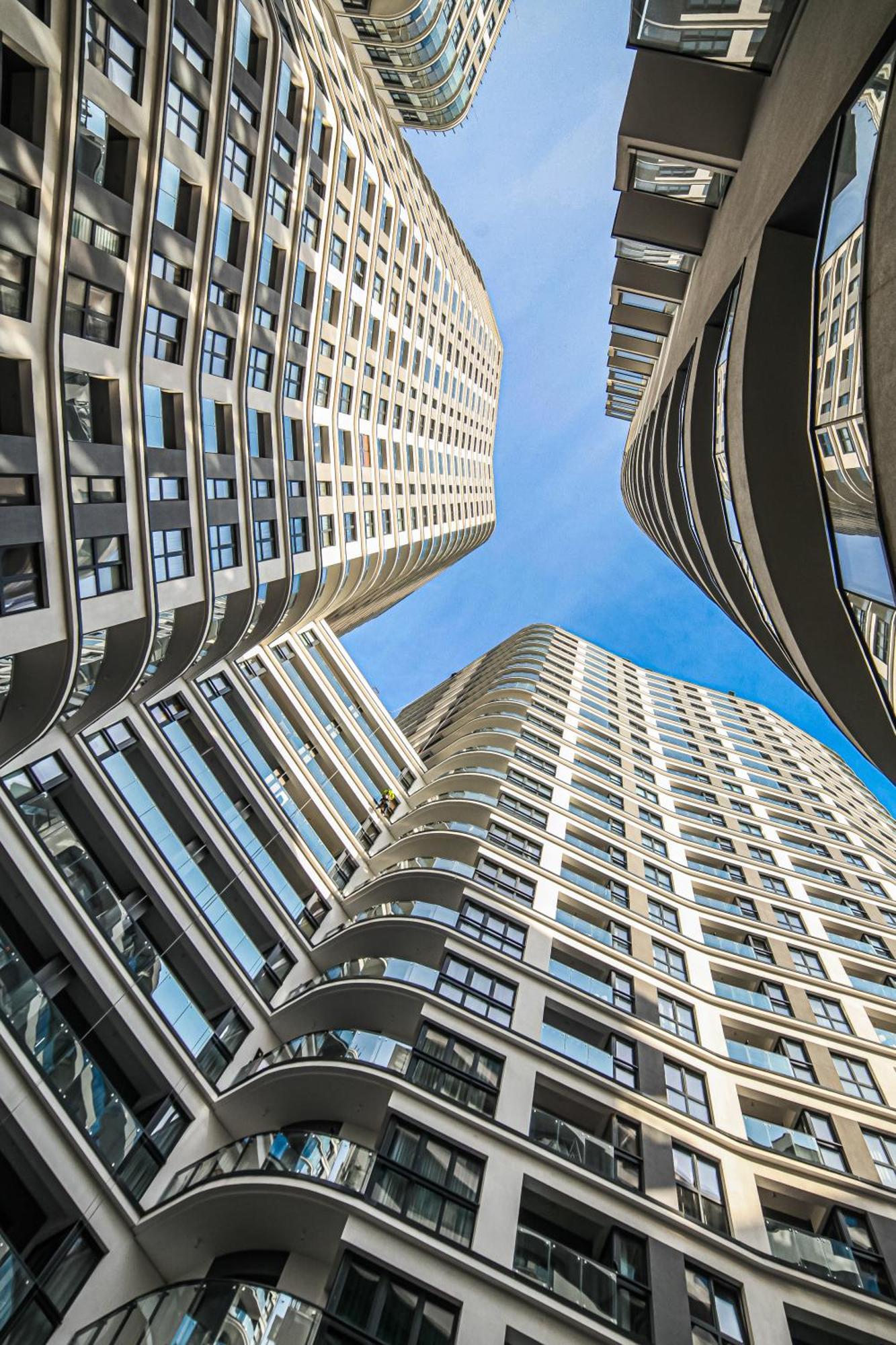 Big City Life Apartments - Bliska Wola Tower A Varsavia Esterno foto